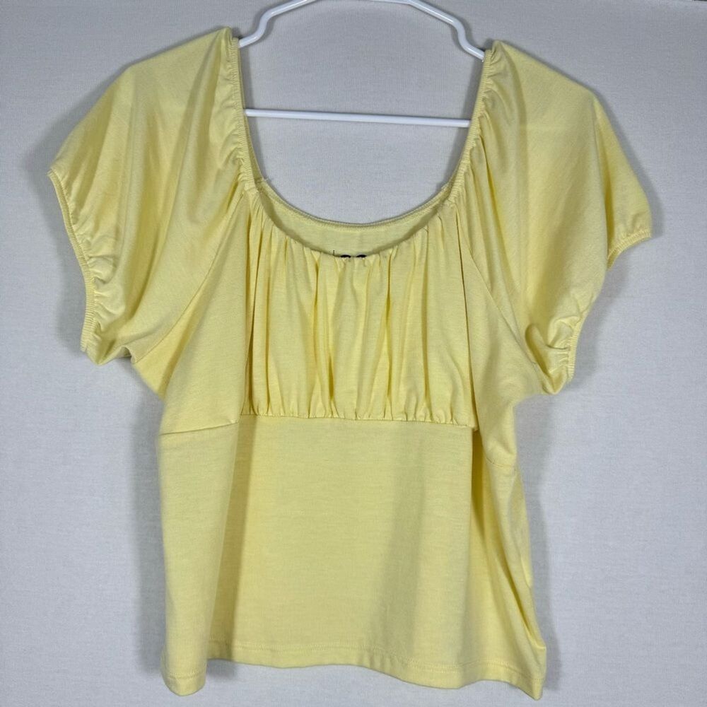 Womens Yellow Crop Top Size XL Ruched Bust Square Neck Flutter Sleeve Casual Tee